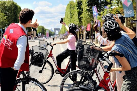 Private guided bike tour of Paris (1 to 10 participants)