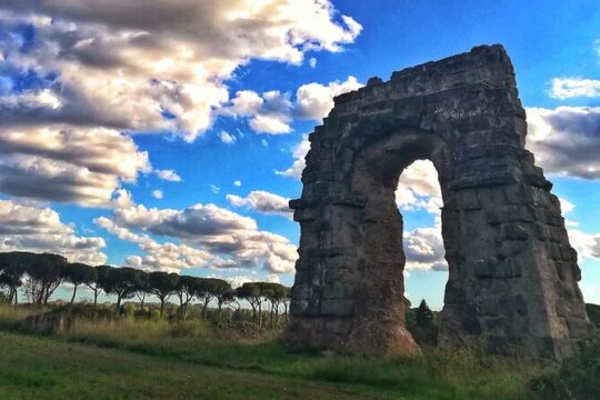 Wake up or Sunset Appian Way & Aqueducts e-Bike Tour w/ Catacombs