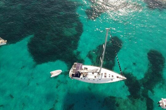 Daily sailing trip in the La Maddalena Archipelago
