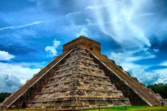 Chichen Itza Sunrise Express Day Tour from Riviera Maya