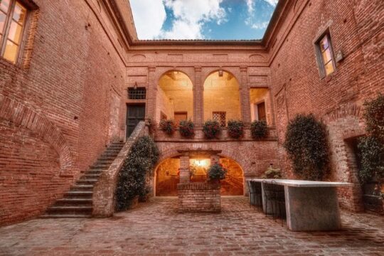 Montalcino: Brunello Wine Tasting & Lunch in a Tuscan Castle