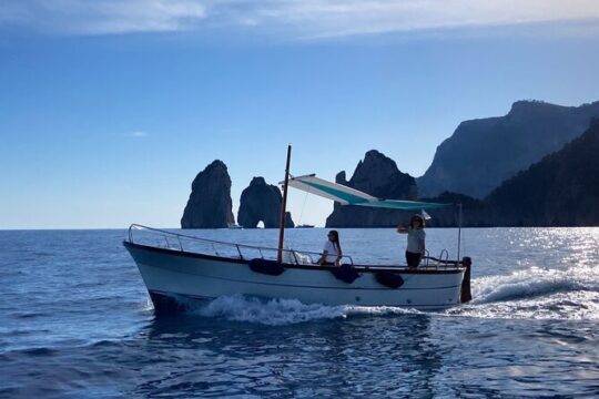 Full Day Private Guided Boat Tour of the Capri Coast