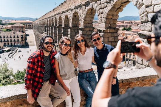 Segovia with Alcazar Guided Tour by High-Speed Train from Madrid