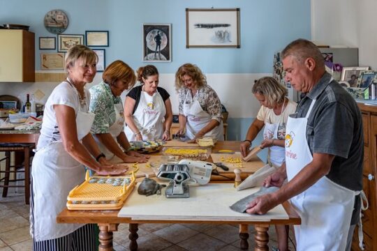 Sardinia: Pasta & Tiramisu Class at Cesarina's home in Olbia