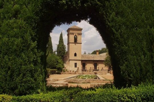 Alhambra & Generalife Skip the Line Premium Tour including Nasrid Palaces