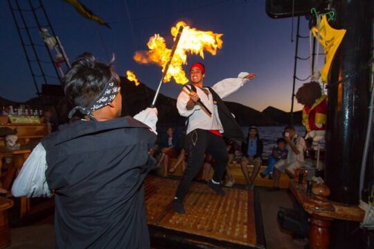Twilight Pirate Show with Dinner and Legends on the High Seas