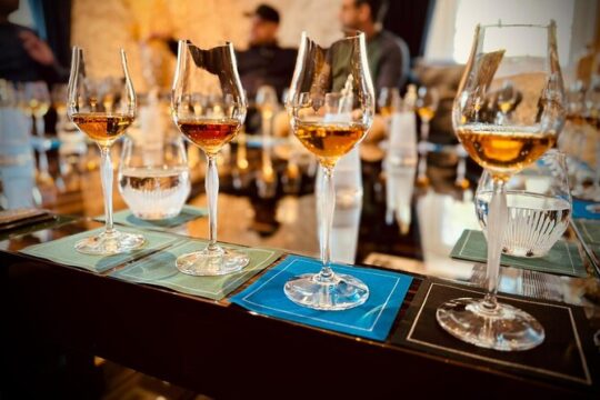 Whisky Day Tour in Private, Luxury MPV from Glasgow