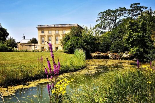 Trianon and the Queen's Hamlet at Versailles with private guide