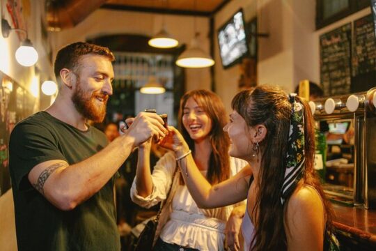 Drunken History Pub Crawl Walking Tour with 4 Drinks Included