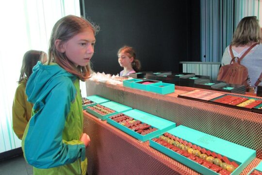 Sweet & Chocolate Family Treasure Hunt in Paris