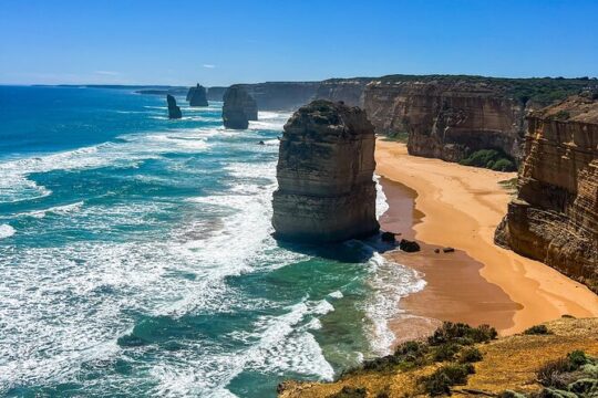 Full-Day Great Ocean Road and 12 Apostles Tour
