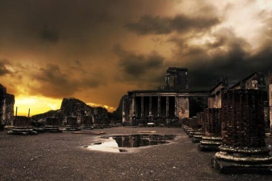 Day Trip from Naples: Pompeii and Herculaneum - private tour
