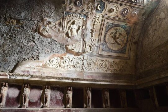 Naples Transfer to Rome & Pompeii stop or Vice Versa