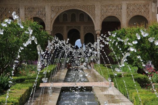 A day in the life of Granada - Private tour with a local