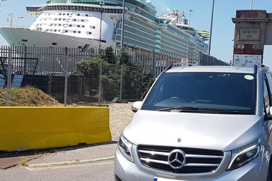 London to Southampton Cruise Terminal/Hotel with Stopover at Stonehenge