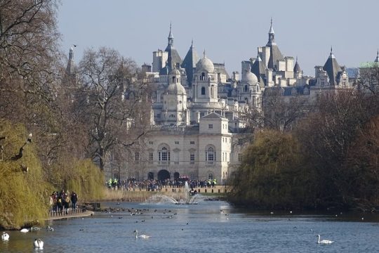 St James' & Mayfair - Private Tour of London's Royal & Aristocratic Villages