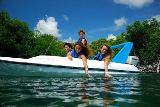 Speed Boats through the Cancun Lagoon (Jungle Tour Couples)