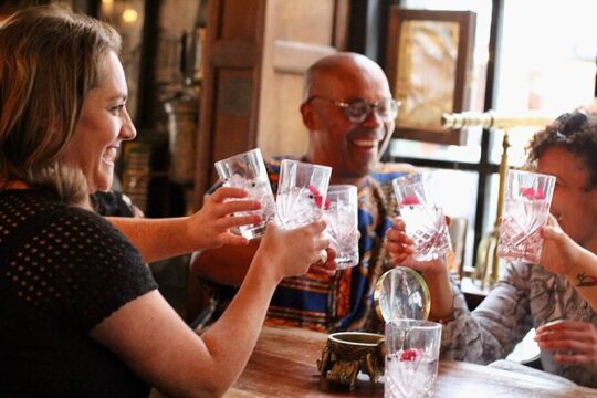 Small-Group History of Gin Guided Tour in London with Tasting
