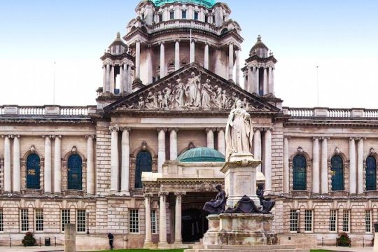 Belfast's Iconic Sites: A Self-Guided Audio Tour