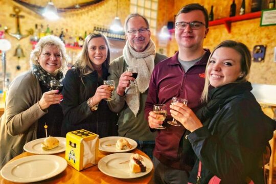 The most complete Food & Drink tasting tour of Barcelona in traditional taverns