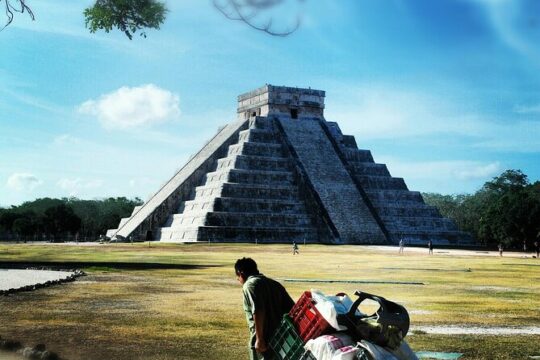 Chichen Itzá and Cenote Small Group from Valladolid