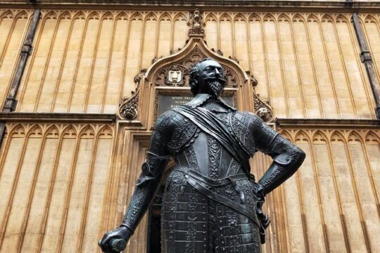 Solo Travellers- meet new faces for Oxford social walk plus pub
