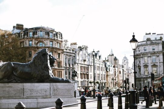 London City Center w/ Westminster Abbey Entry - Semi-Private Tour