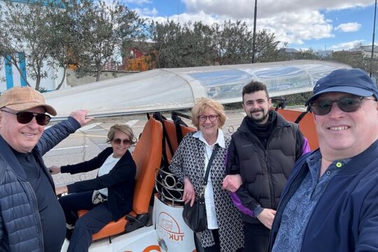 Discover Modern Valencia on Tuk Tuk