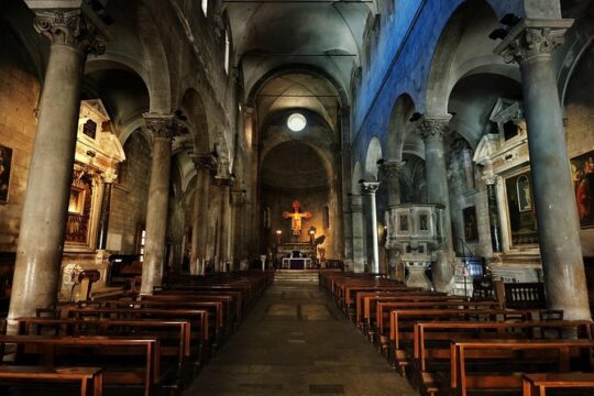 Day trip from La Spezia pier: Pisa and Lucca highlights - private tour