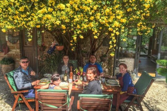 Organic cooking class with a sommelier in an Olive and wine farm