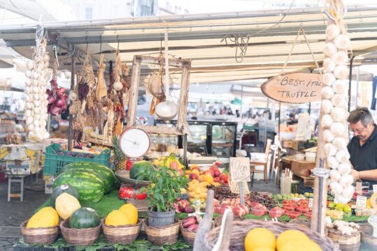 Small Group Market tour and Dining Experience at a Cesarina's home in Cefalù