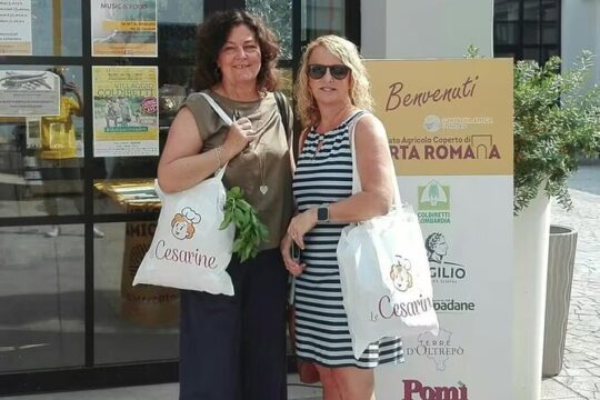 Milan Market Tour & Authentic Italian Aperitivo at a Local's Home