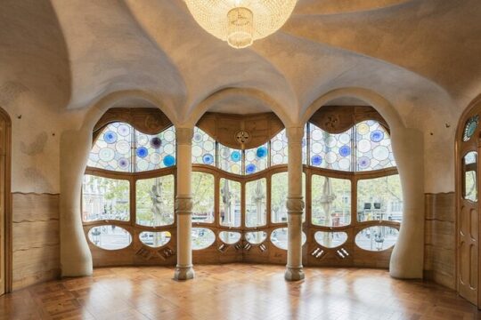 Sagrada Familia and Casa Batllo Guided Tour
