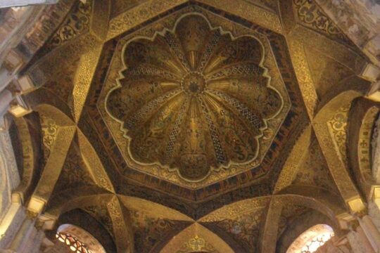 Visit Cathedral Mosque with official guide. Small groups