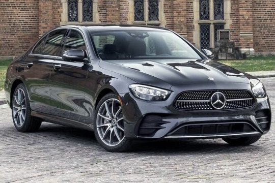 Private Transfer: London to Southampton Port by Business Car