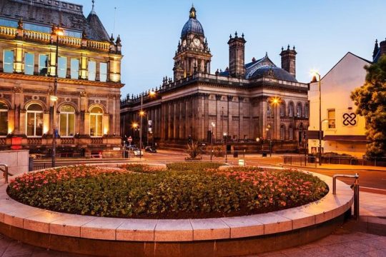 Self-Guided Leeds Scavenger Hunt: Leeds Landmarks!