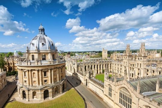 Day Tour of Cotswolds and Oxford By Private Executive Car
