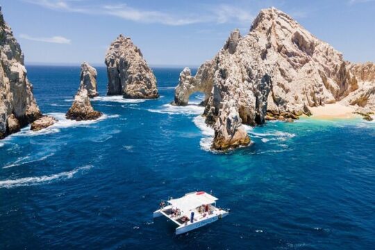 2.10 Hour Sunset Tour on Catamaran in Cabo San Lucas