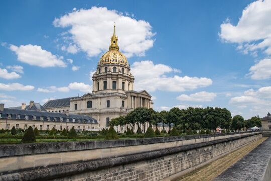 Christmas Flow Movie Locations Private Tour in Paris