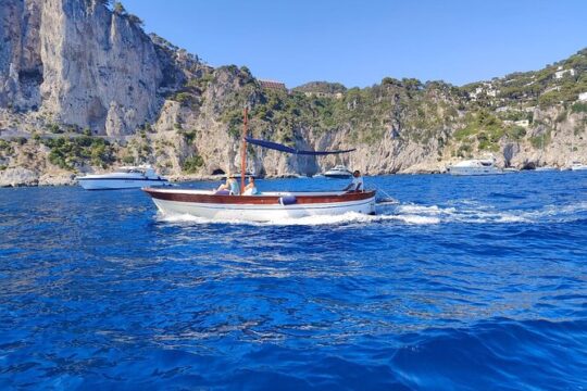 4 Hour Private Boat Tour of Capri