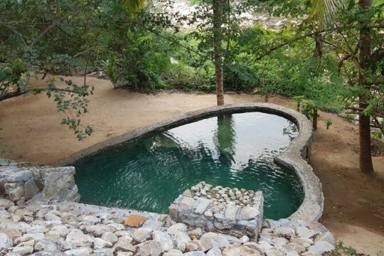 Caballos y Aguas Termales
