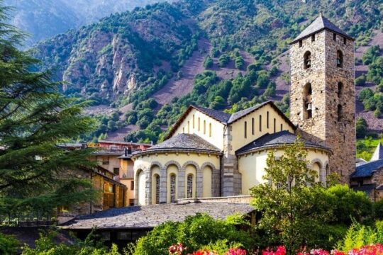 Andorra, France and Spain Day Tour with 2 Guides and Hotel Pickup