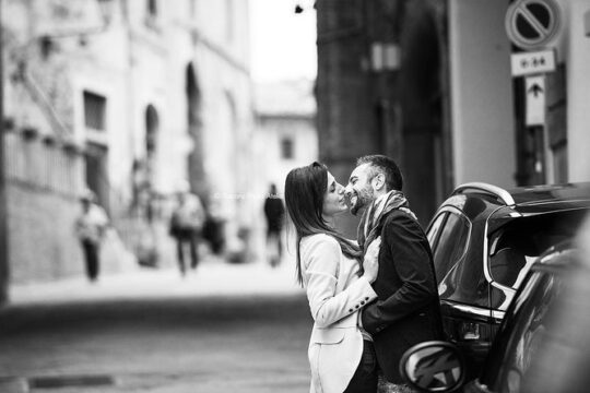 Engagement photo service in San Miniato, immortalize your marriage proposal!
