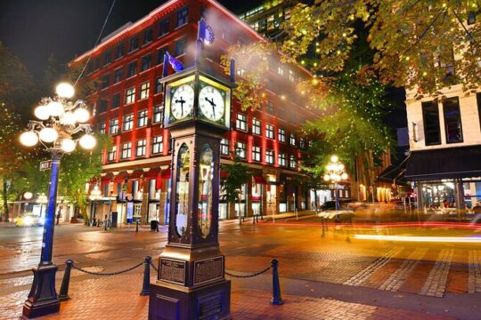 Canada Place, Queen Elizabeth 1-day City Tour in Vancouver