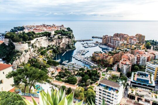 Sightseeing excursion 5h: Visit Monaco and Eze