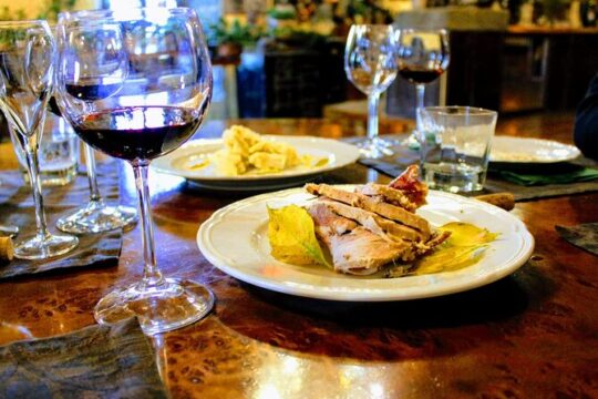 Private Tour of Roman Countryside with Winetasting and Lunch