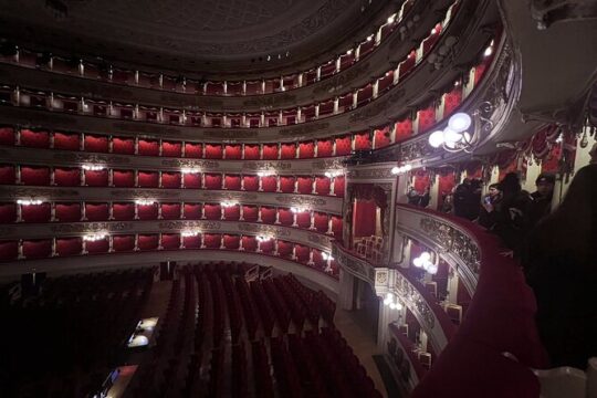 Skip the line la Scala guided tour experience