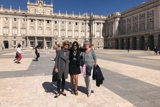 Private Walking Tour to Royal Palace and Old Town of Madrid