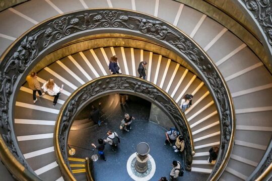 Private Sistine Chapel & Vatican Highlights Tour with Fast Access