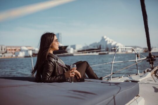 Sunset Sailboat Tour along the Coast with Open Bar